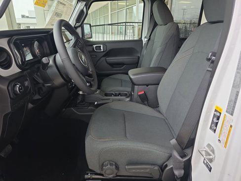 New 2026 Jeep Gladiator Sport image 8