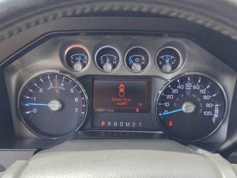 Used 2015 Ford F350 Lariat image 13