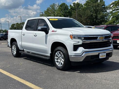 Certified 2025 Chevrolet Silverado 1500 LT AWD/4WD image 2