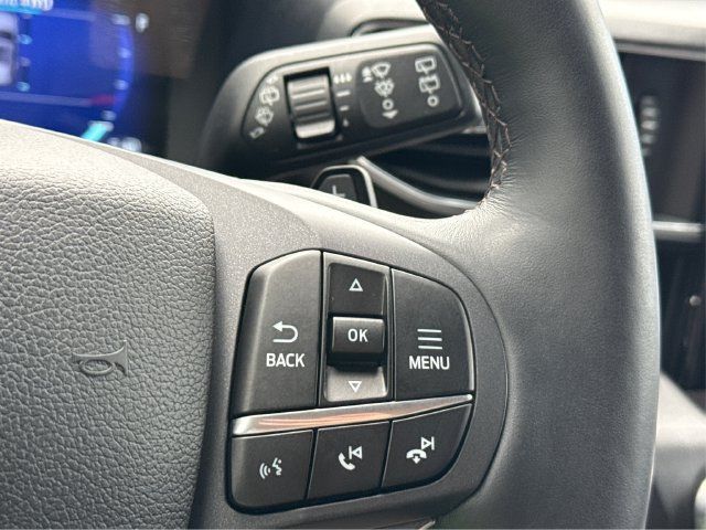 Used 2020 Ford Explorer Platinum w/ Premium Technology Package AWD/4WD image 37