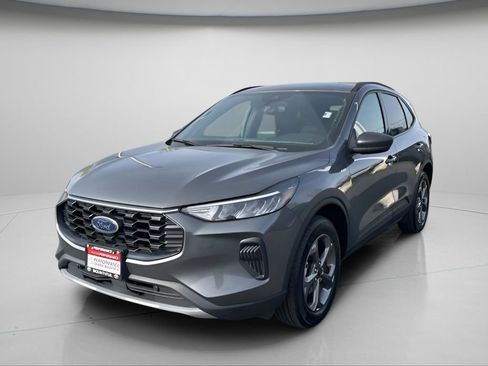 Used 2025 Ford Escape ST-Line image 9