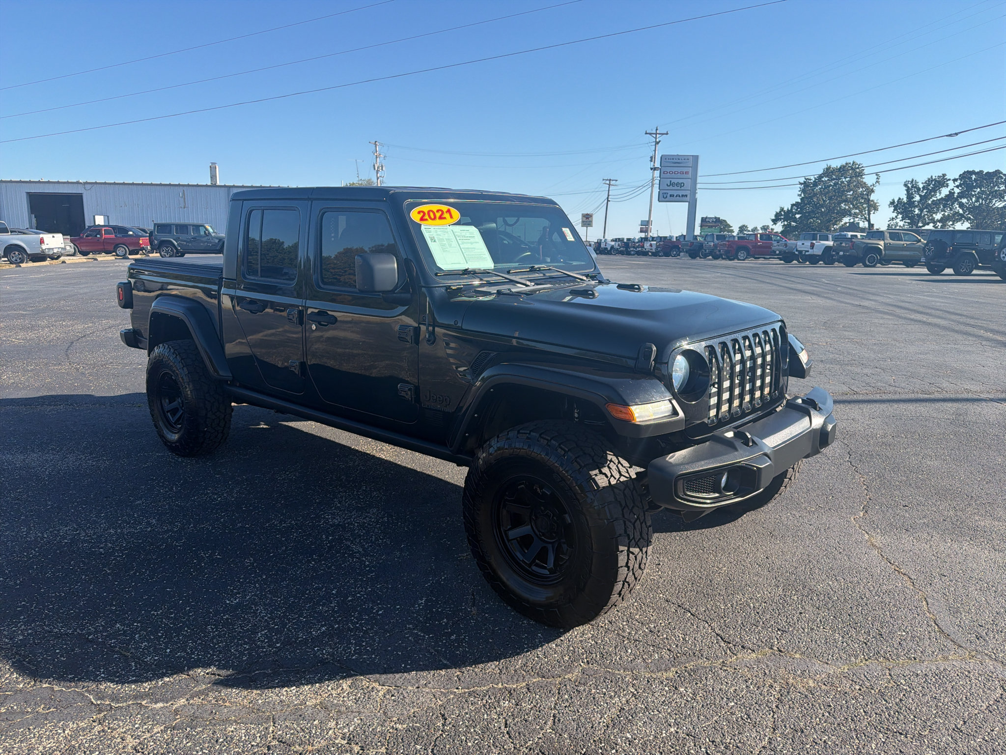 Used 2021 Jeep Gladiator Sport AWD/4WD image 7