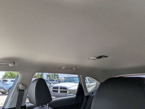 Certified 2025 Kia Seltos S FWD image 21