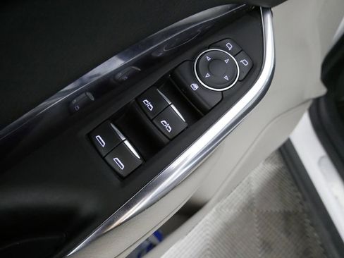 Used 2020 Cadillac XT4 Luxury image 14