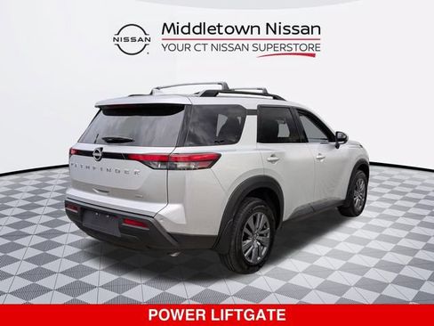 Certified 2025 Nissan Pathfinder SV AWD/4WD image 4