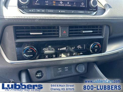 Used 2025 Nissan Rogue SV image 18