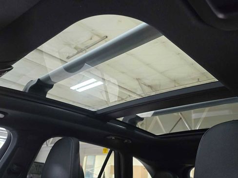 Used 2023 Mercedes-Benz GLC 300 4MATIC image 22