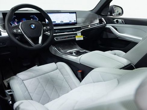 New 2026 BMW X5 xDrive40i w/ Climate Comfort Package AWD/4WD image 22