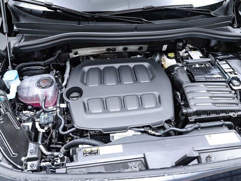 New 2026 Volkswagen Tiguan SE R-Line image 28