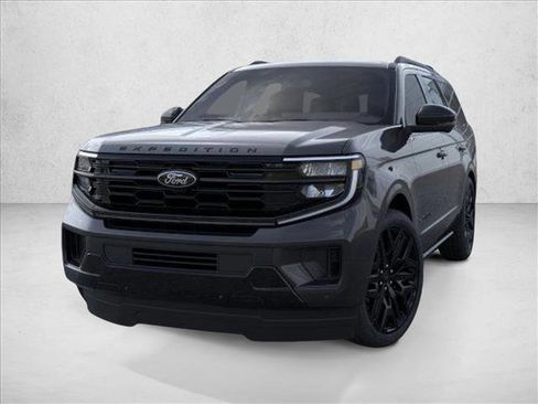 New 2026 Ford Expedition Platinum image 2