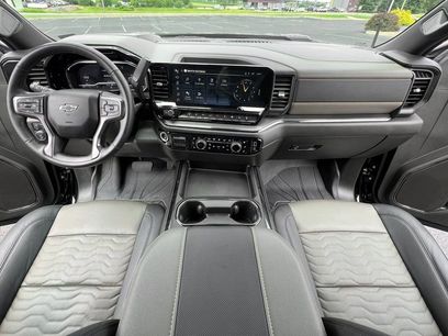 Used 2024 Chevrolet Silverado 2500 ZR2 w/ Technology Package