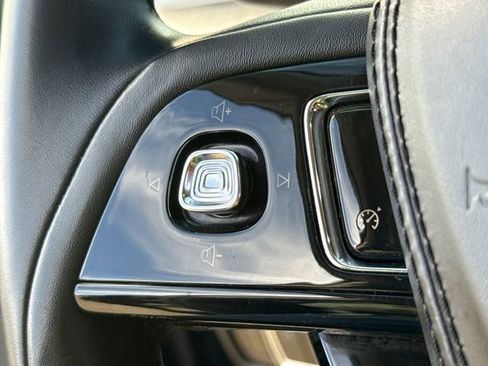 Used 2023 Lincoln Aviator AWD w/ Premium Package image 29