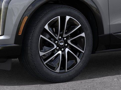 New 2027 Cadillac Optiq Sport w/ LPO, Floor Liner Package AWD/4WD image 9