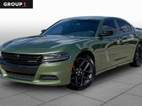 Used 2021 Dodge Charger SXT w/ Blacktop Package RWD image 1