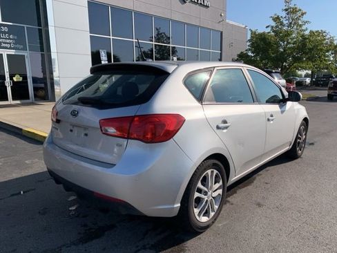 Used 2011 Kia Forte EX image 3