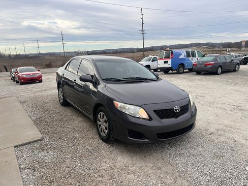 Used 2010 Toyota Corolla image 4