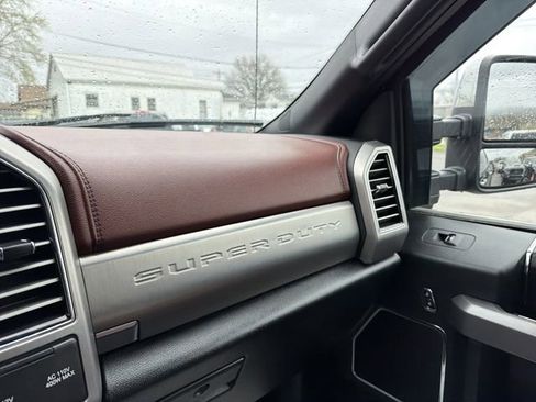 Used 2019 Ford F250 Platinum w/ Platinum Ultimate Package image 26