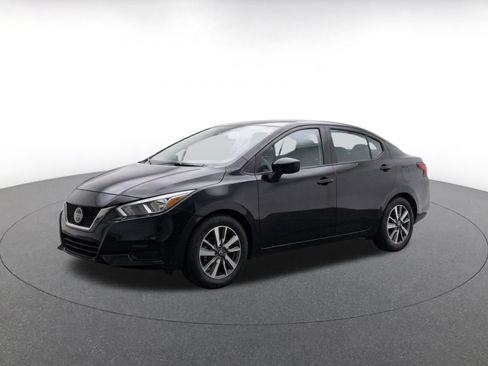 Used 2025 Nissan Versa SV FWD image 3
