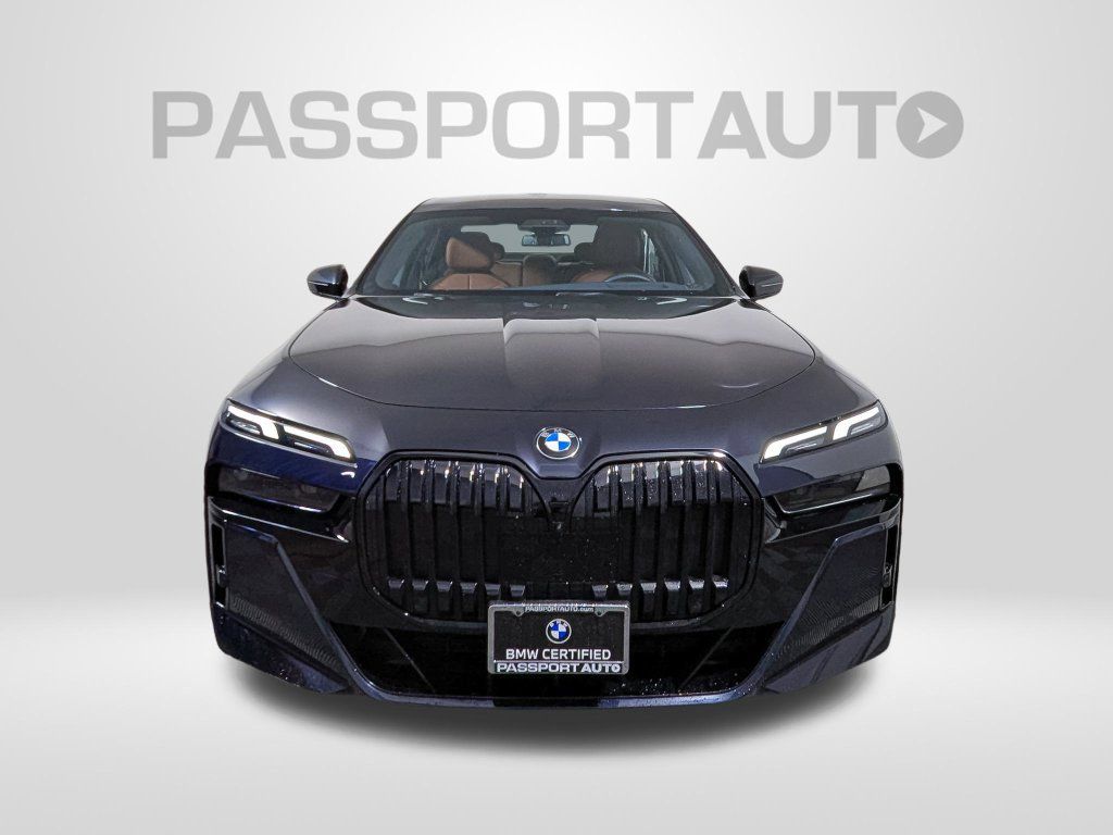 Certified 2023 BMW 740i RWD image 12