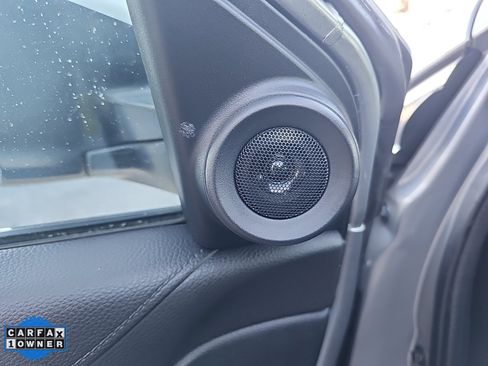 Used 2020 Honda CR-V Touring image 11