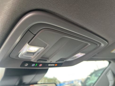 Used 2022 GMC Sierra 1500 Elevation image 19