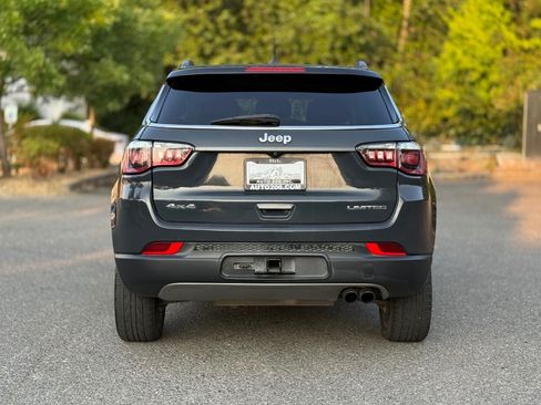 Used 2018 Jeep Compass Limited w/ Navigation Group AWD/4WD image 4