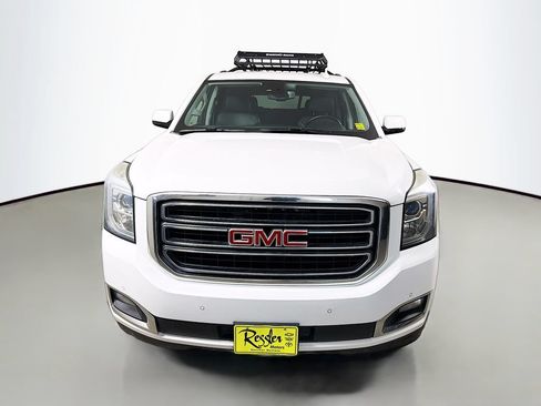 Used 2017 GMC Yukon SLT AWD/4WD image 2