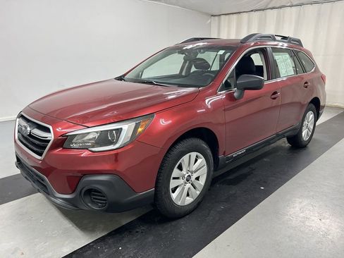 Used 2019 Subaru Outback 2.5i image 5