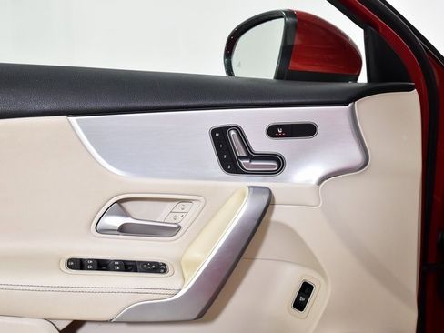 Used 2019 Mercedes-Benz A 220 4MATIC image 19