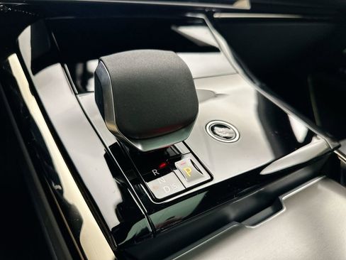 New 2026 Land Rover Range Rover Sport Dynamic SE image 12