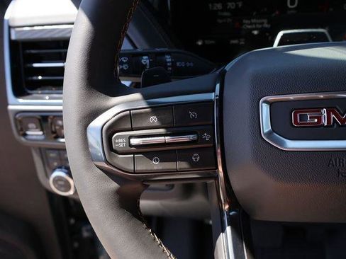 New 2026 GMC Yukon XL AT4 AWD/4WD image 32