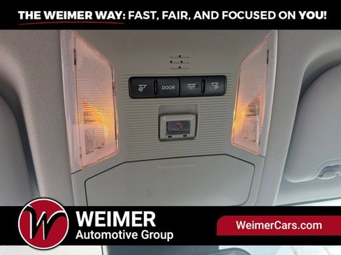 Used 2021 Toyota RAV4 LE AWD/4WD image 22