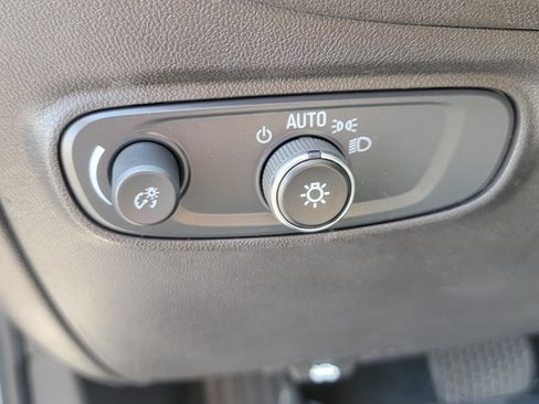 Used 2024 Chevrolet Equinox LT AWD/4WD image 34