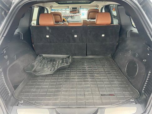 Used 2013 Jeep Grand Cherokee Overland image 24