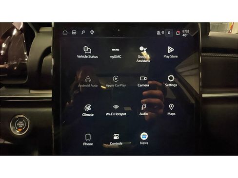 New 2026 GMC Terrain Denali w/ LPO, Black Badging Package image 13