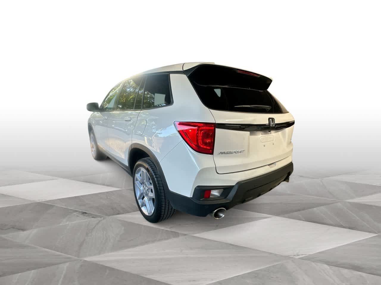 Used 2025 Honda Passport EX-L image 6