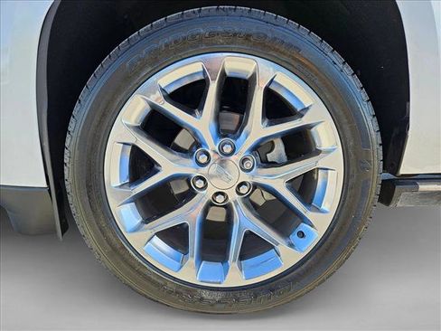 Used 2018 Cadillac Escalade ESV Platinum image 24