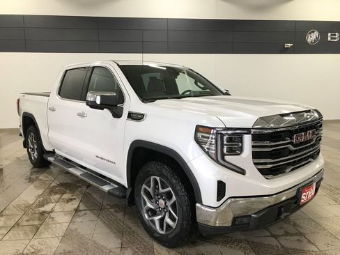 Used 2023 GMC Sierra 1500 SLT image 7
