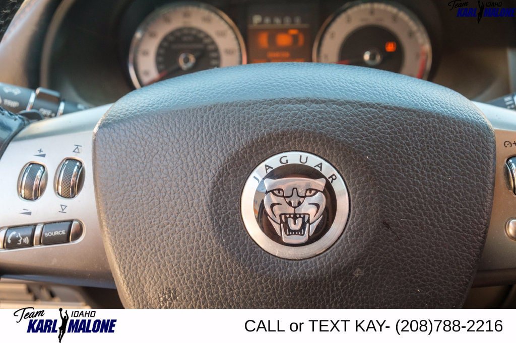 Used 2010 Jaguar XF Supercharged RWD image 17