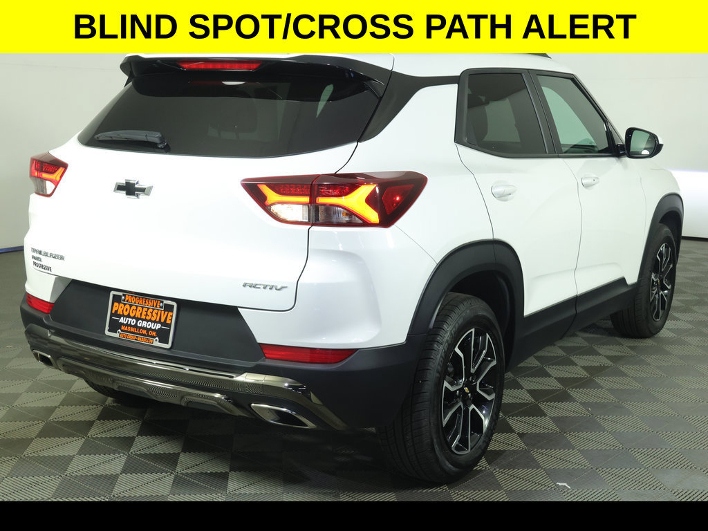 Used 2023 Chevrolet TrailBlazer ACTIV w/ Sun and Liftgate Package AWD/4WD image 10
