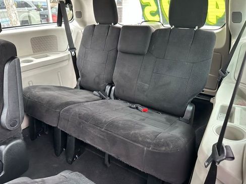 Used 2013 Dodge Grand Caravan American Value Package image 8
