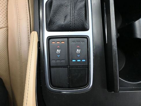 Used 2016 Hyundai Azera image 31