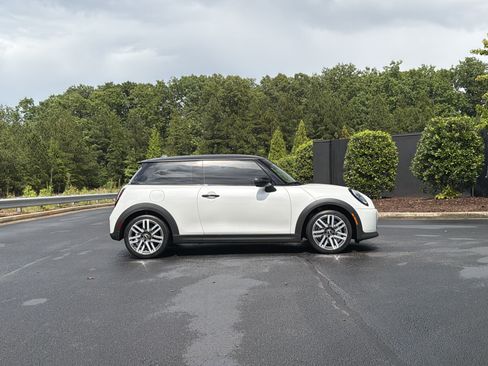 Certified 2026 MINI Cooper 2-Door Hardtop FWD image 5