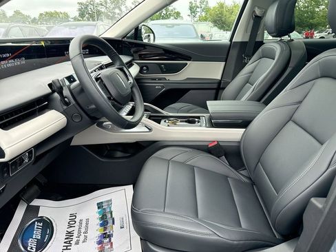 New 2025 Lincoln Nautilus Premier w/ Equipment Group 102A AWD/4WD image 20