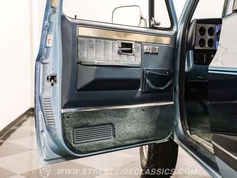 Used 1990 GMC Jimmy SLE image 40