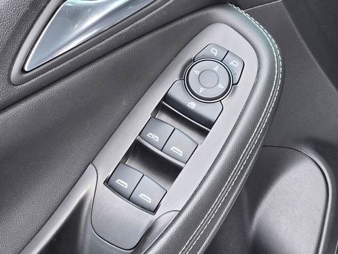 Certified 2025 Buick Encore GX Preferred FWD image 21