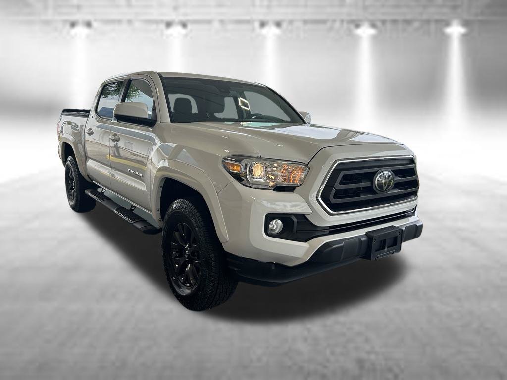 Used 2021 Toyota Tacoma SR5 RWD image 2