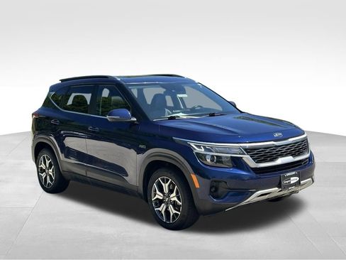 Used 2021 Kia Seltos EX AWD/4WD image 6