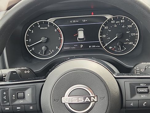 Used 2023 Nissan Rogue SV AWD/4WD image 14