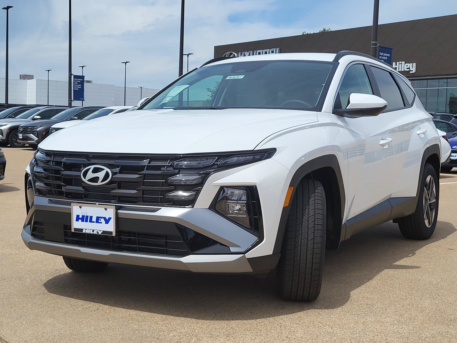 New 2026 Hyundai Tucson SEL FWD image 2